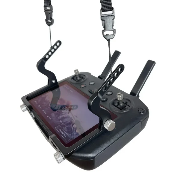 KRAKEN Tragegurt von LifThor für die DJI RC Pro - Befestigung Detailaufnahme