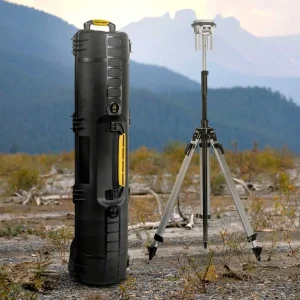 Transportkoffer HPRC 6500 mit aufgestellter DJI D-RTK 3 Multifunktionsstation