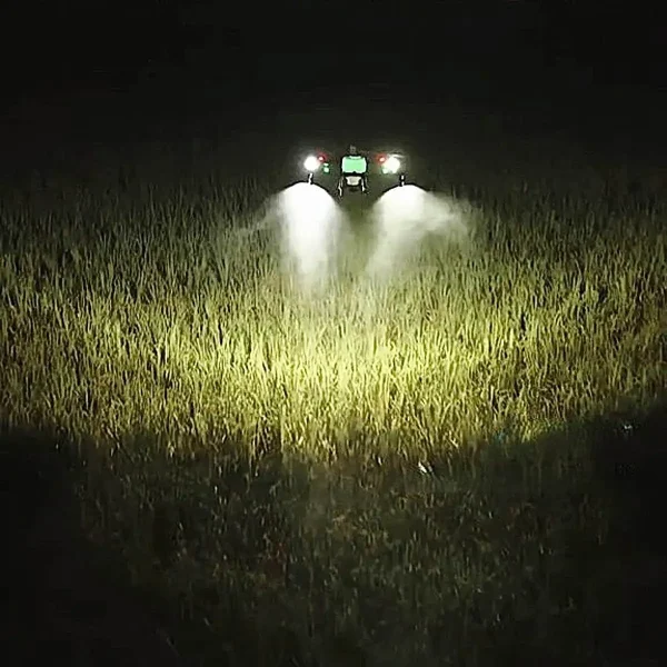 T50 Agrardrohnenflug bei Nacht mit DJI Agras Scheinwerfer